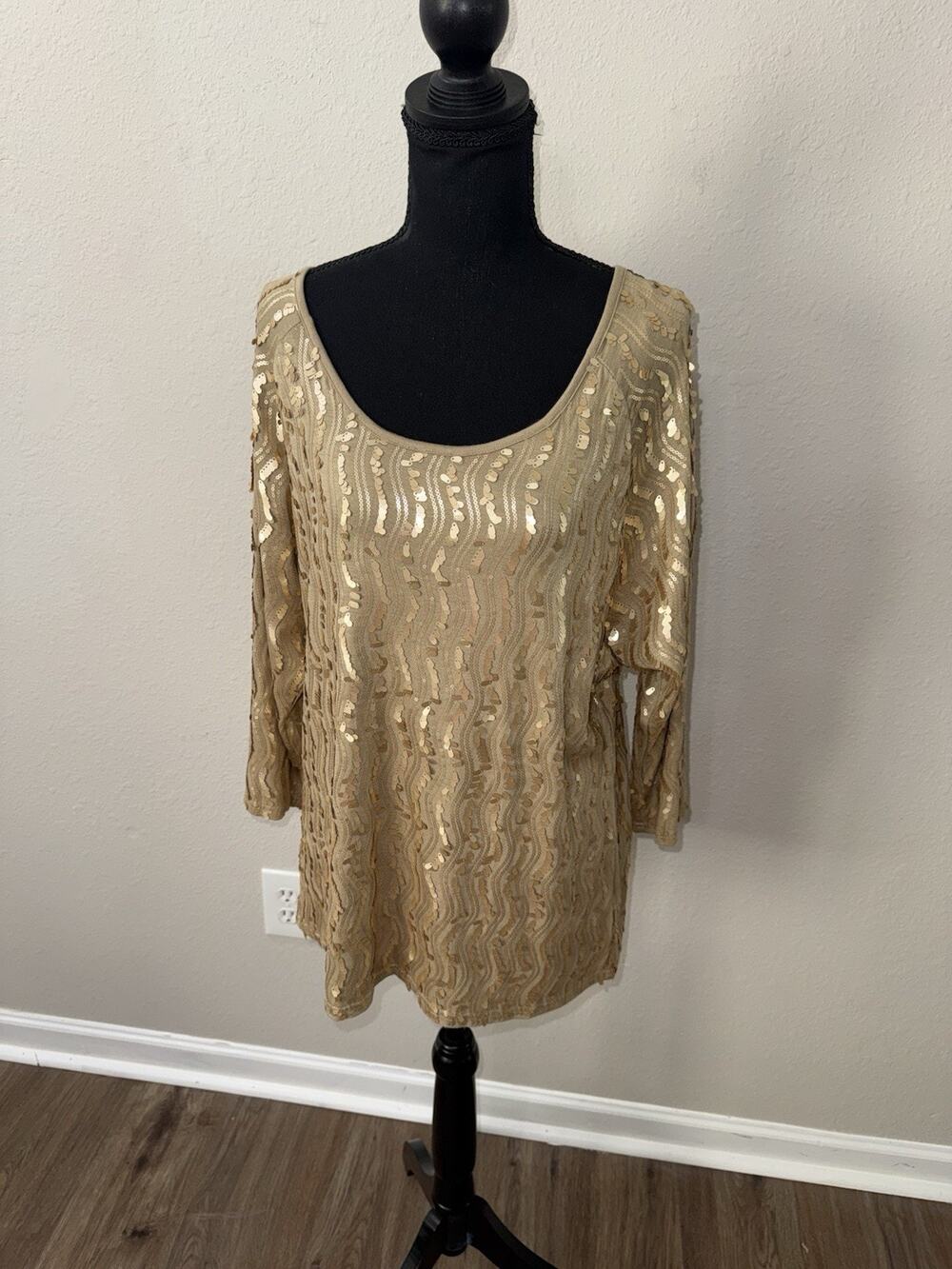 Reba Gold Sequin Tunic Top Womens XL Blouse Shimmer Wave Pattern Scoop Neck